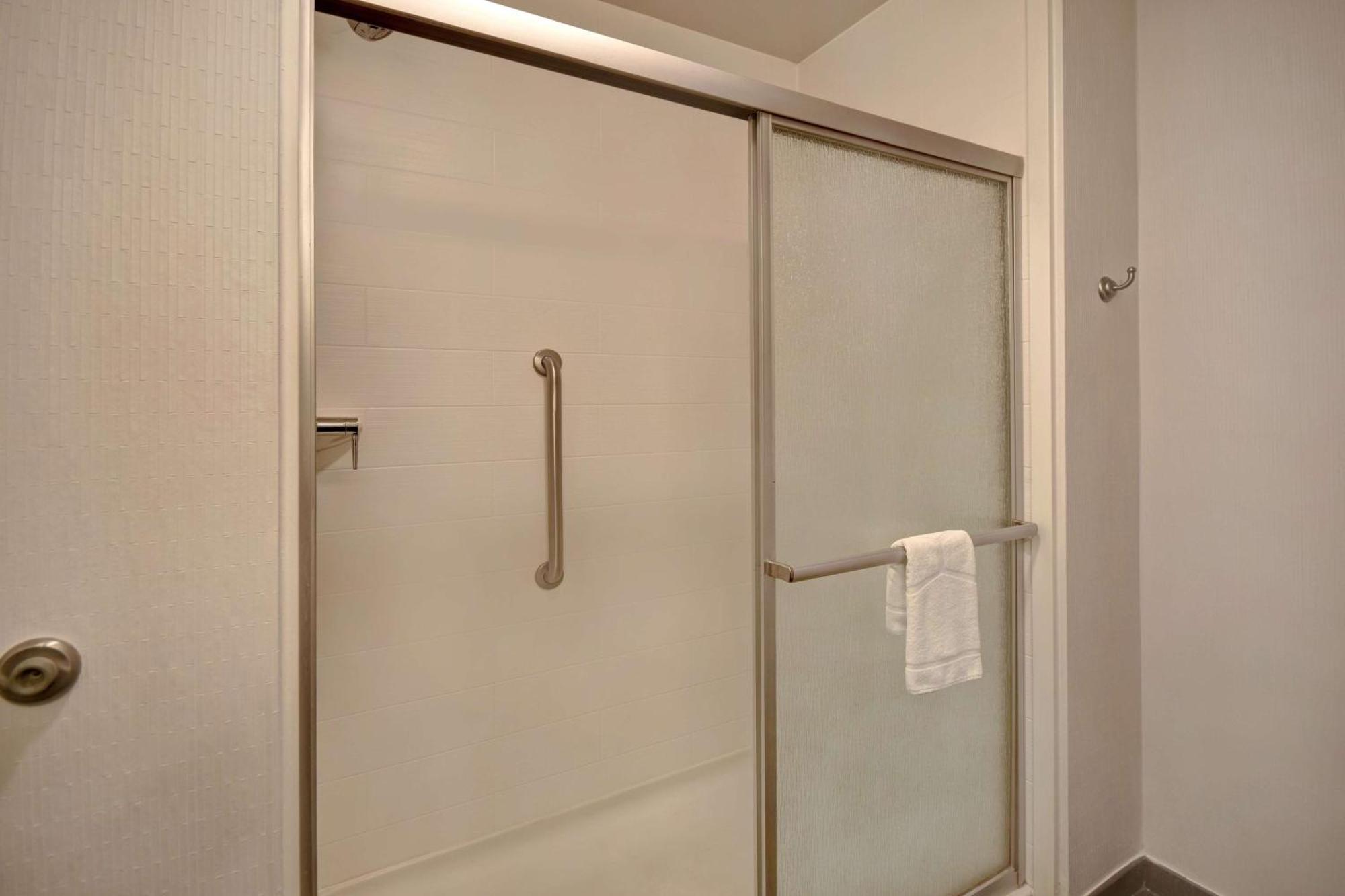 Hampton Inn & Suites Columbia South Fort Meade Area Екстериор снимка