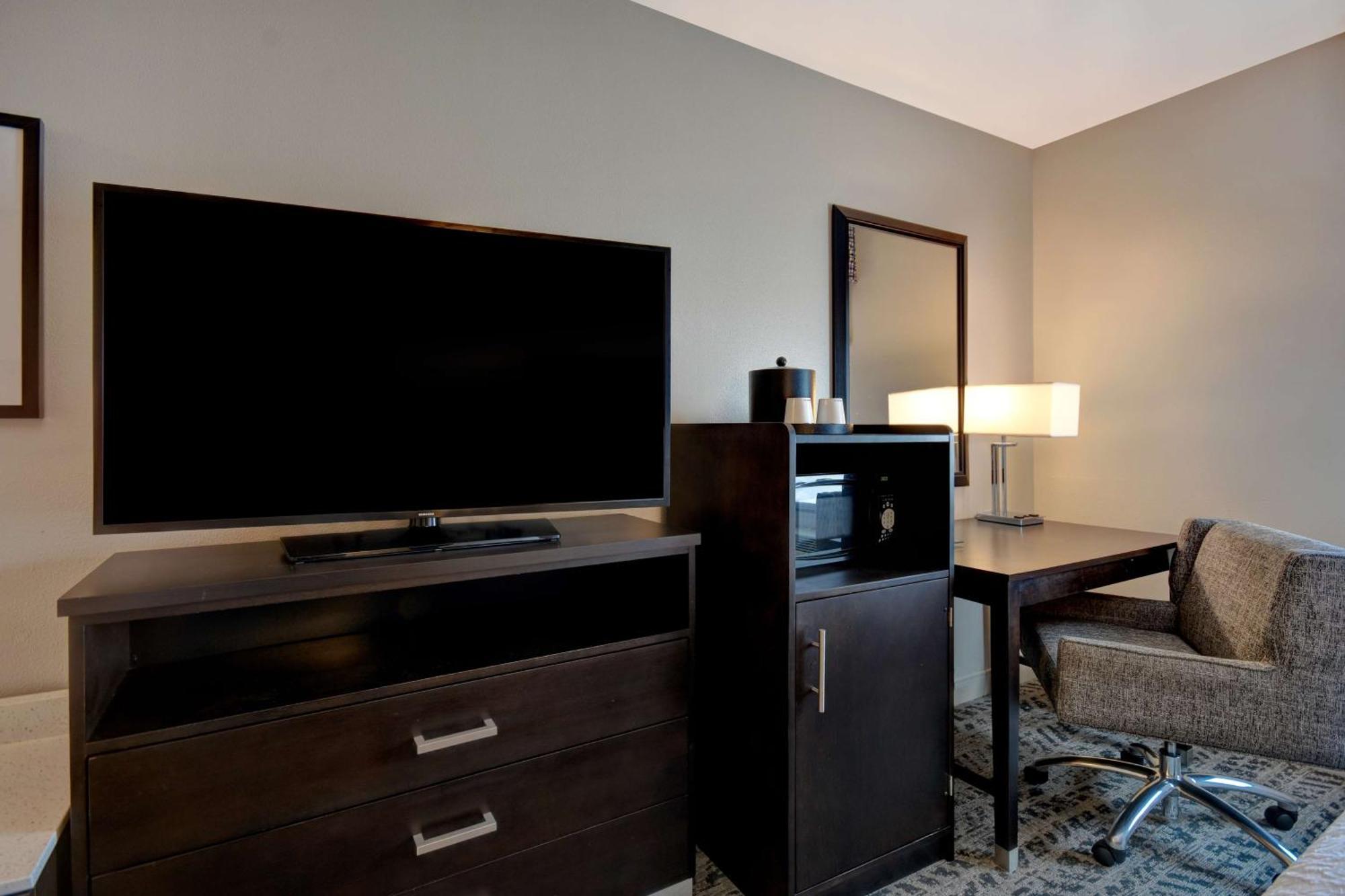 Hampton Inn & Suites Columbia South Fort Meade Area Екстериор снимка