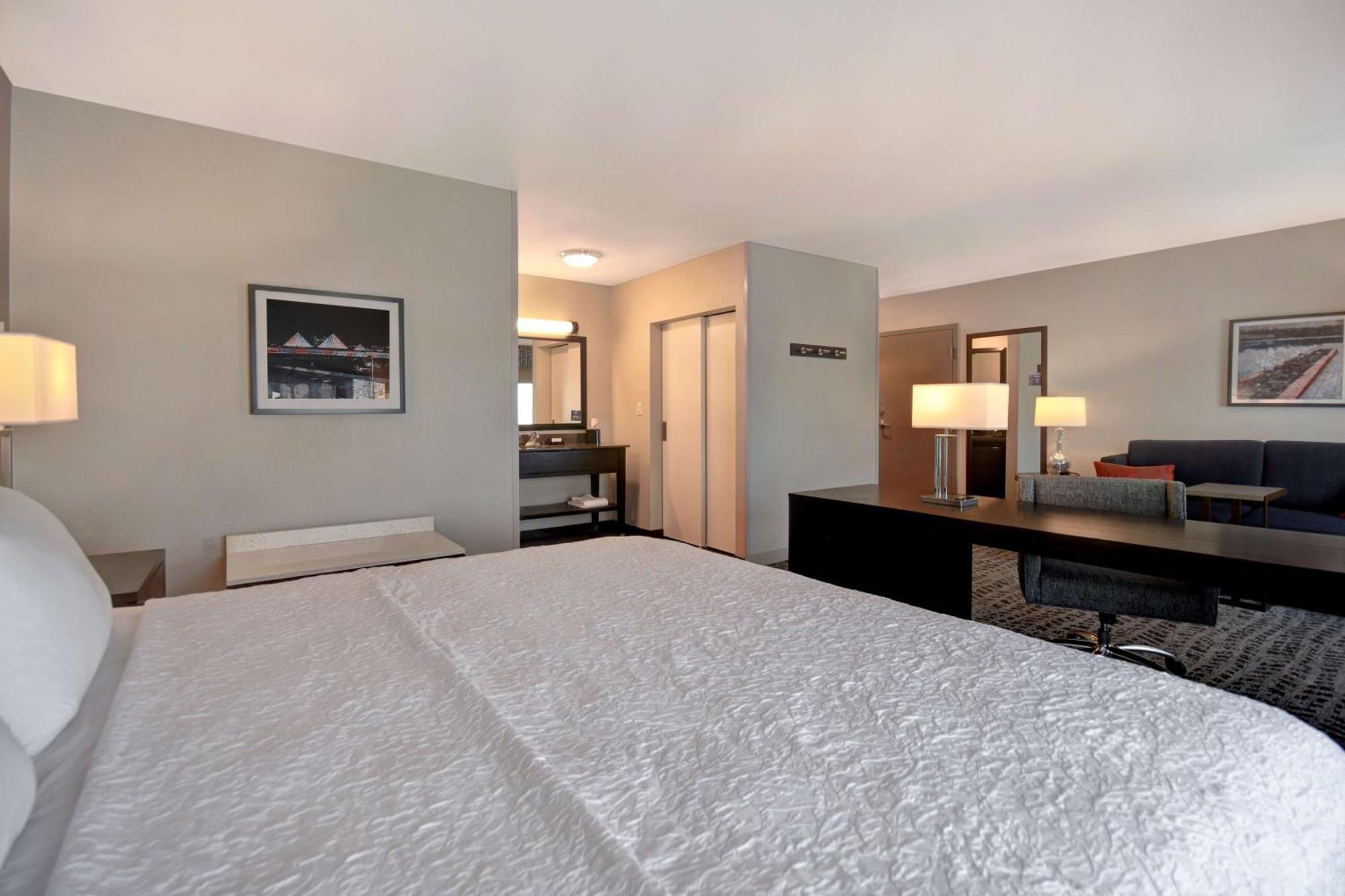 Hampton Inn & Suites Columbia South Fort Meade Area Екстериор снимка