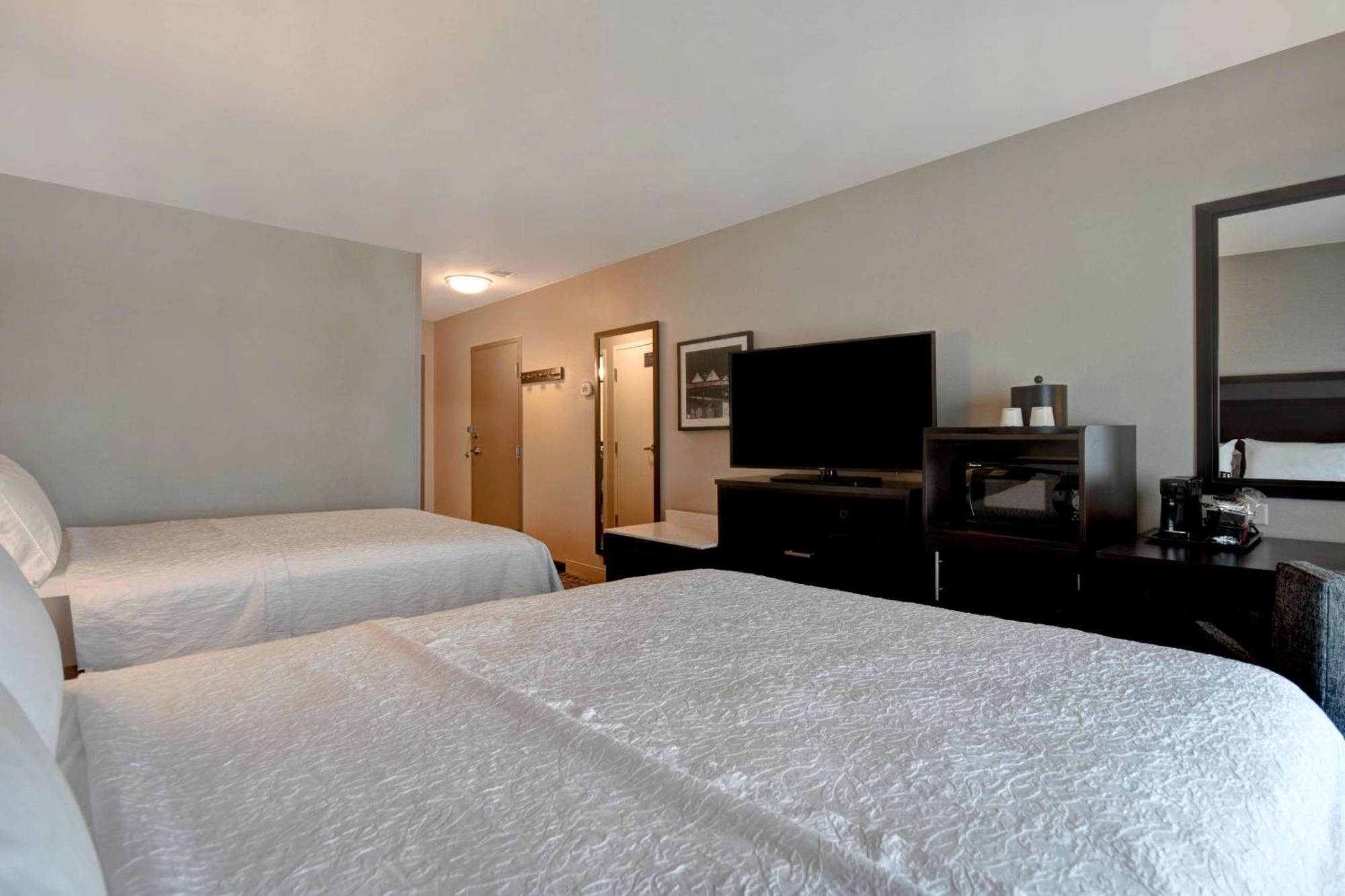 Hampton Inn & Suites Columbia South Fort Meade Area Екстериор снимка