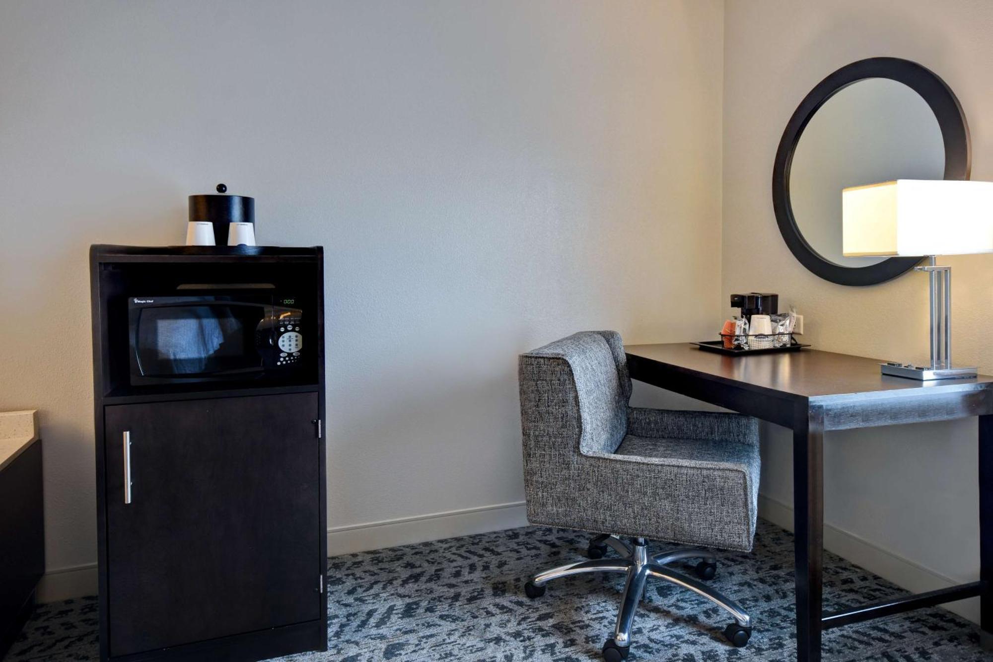 Hampton Inn & Suites Columbia South Fort Meade Area Екстериор снимка