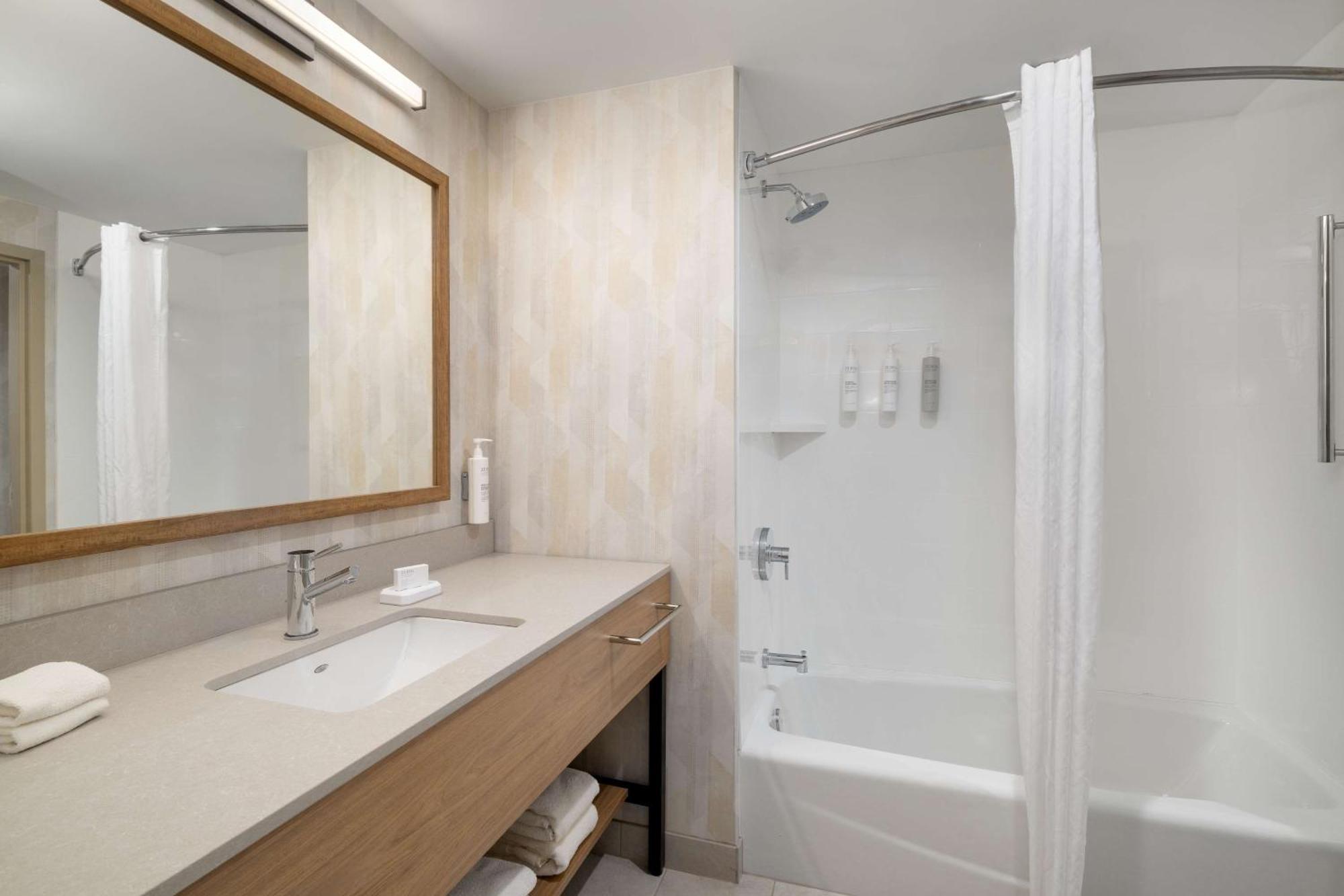 Hampton Inn & Suites Columbia South Fort Meade Area Екстериор снимка